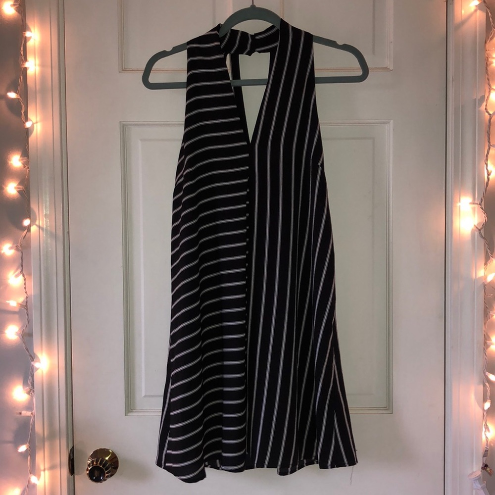 Super cute black dress